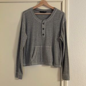Grey cropped Henley